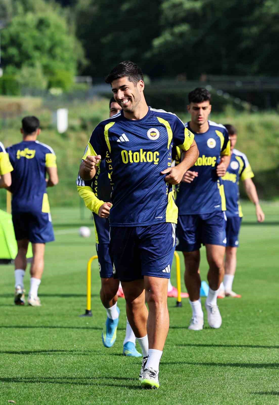 fenerbahce gunu iki antrenmanla tamamladi 7 JXVLvRC6