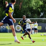 fenerbahce-gunu-iki-antrenmanla-tamamladi-HCLIdIp3.jpg