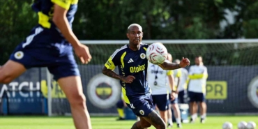 fenerbahce-gunu-iki-antrenmanla-tamamladi-HCLIdIp3.jpg