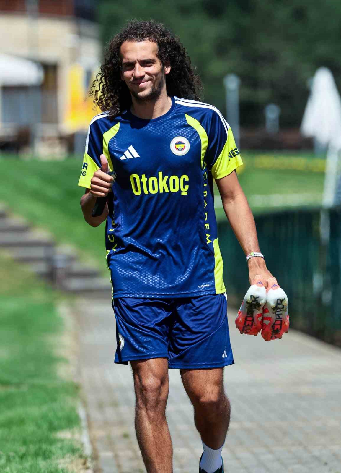fenerbahce hazirliklarini surdurdu 4 jYwuh4Yf