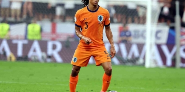 fenerbahce-hollandali-oyuncu-nathan-akeyi-transfer-etti-sQAtgzgh.jpg