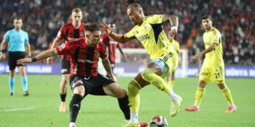 fenerbahce-ile-gaziantep-fk-14-randevuda-FGJVknWr.jpg