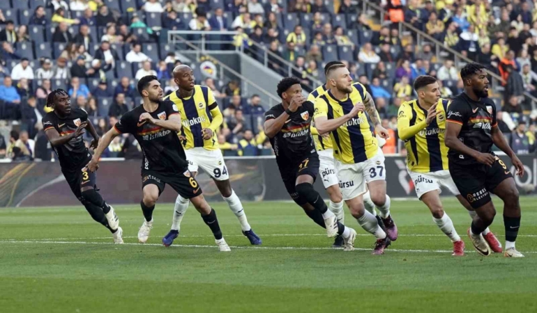 fenerbahce-ile-kayserispor-49-randevuda-SGH4aDDL.jpg