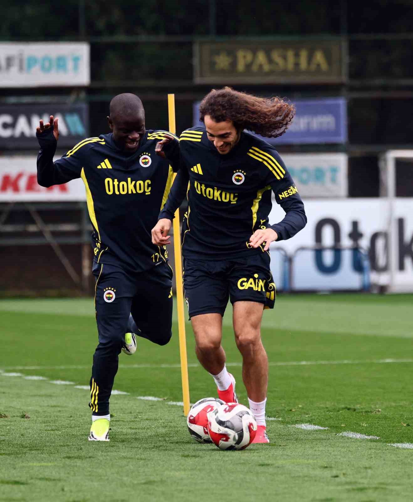 fenerbahce karagumruk maci hazirliklarini tamamladi 4 Sc3nIG9F