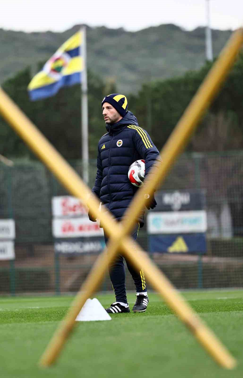 fenerbahce kasimpasa maci hazirliklarina basladi 0 BBS7HSam