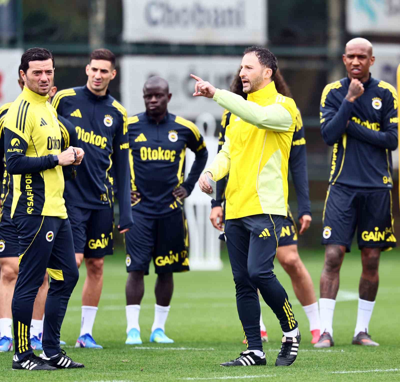 fenerbahce kayserispor maci hazirliklarini surdurdu 0 P6aMR639