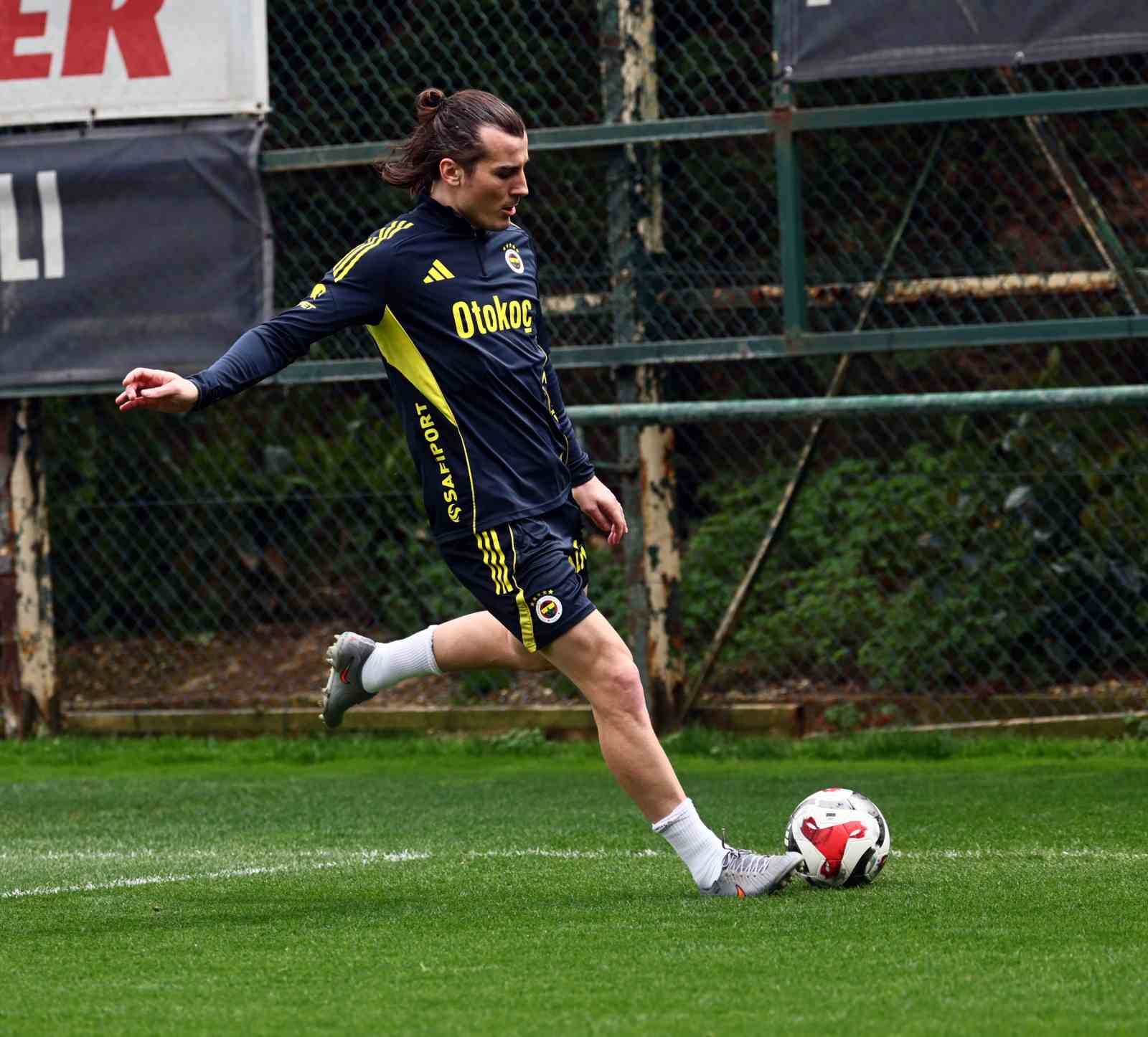 fenerbahce kayserispor maci hazirliklarini surdurdu 2 e3tZN7pz