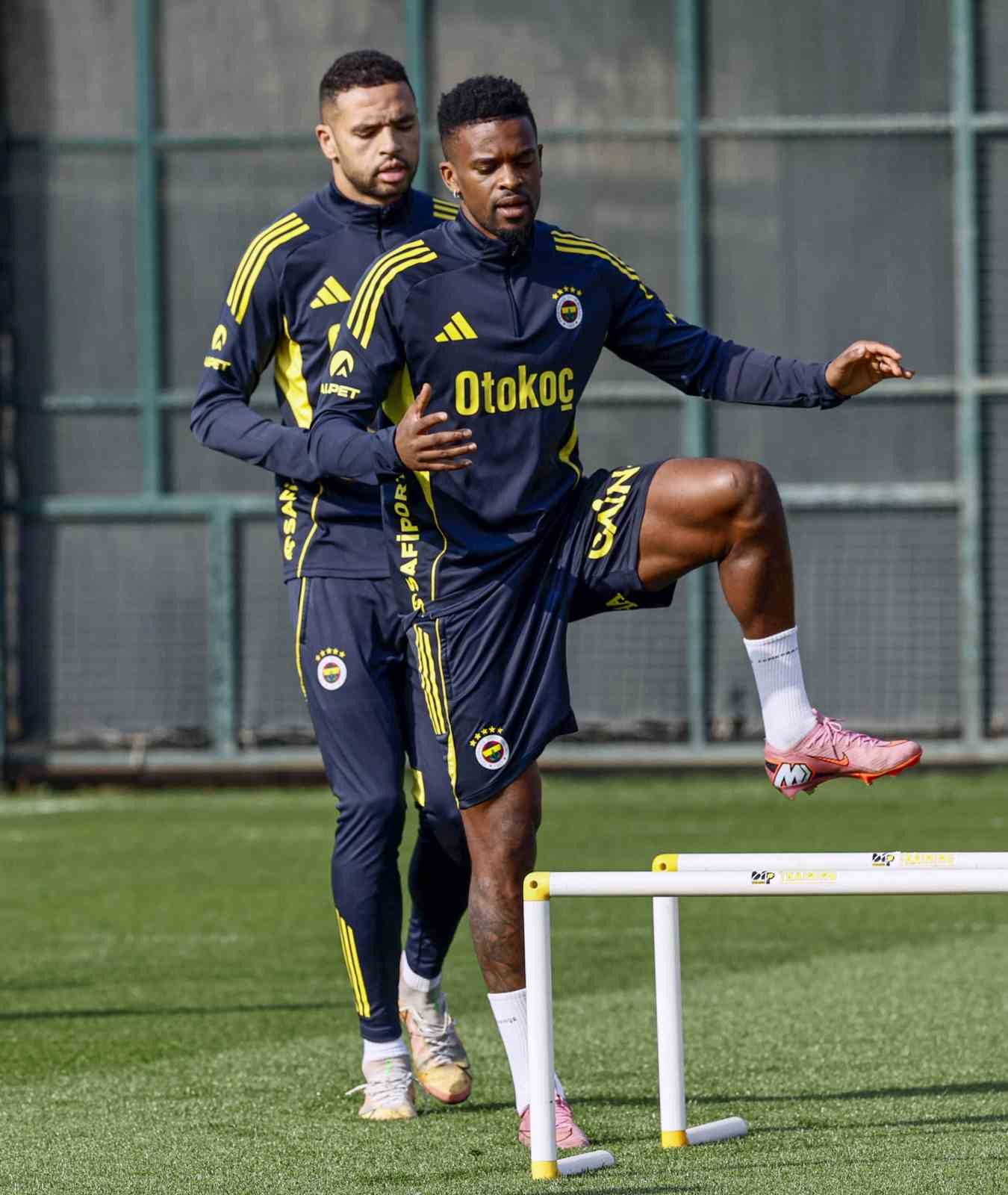 fenerbahce kayserispor maci hazirliklarini tamamladi 2 wseeX339