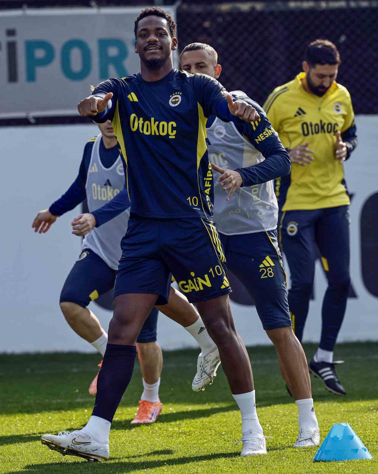 fenerbahce kayserispor maci hazirliklarini tamamladi 4 DzkerwCy