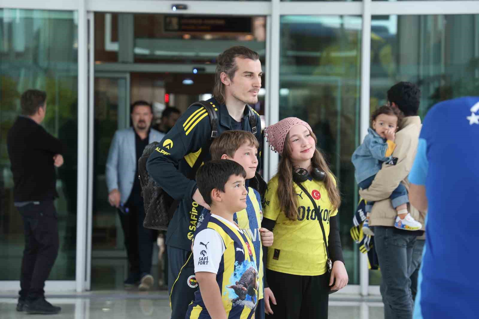 fenerbahce konyada 1 VGhGPFsI