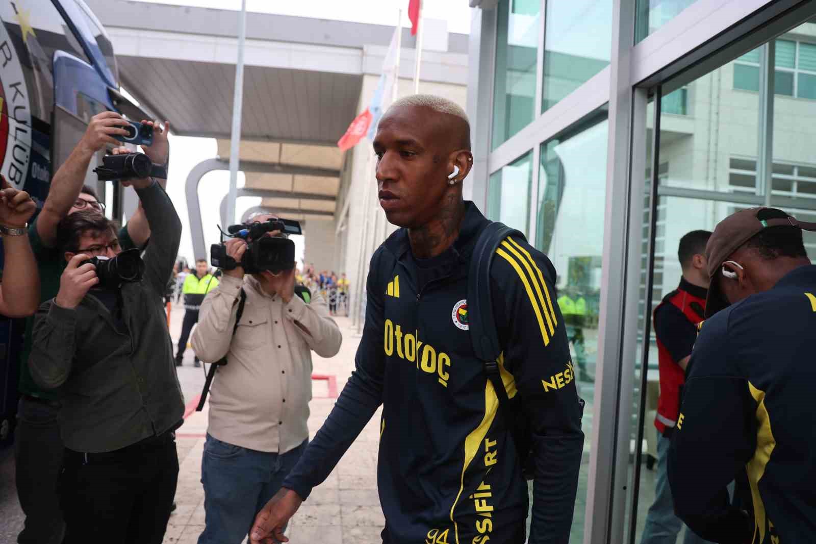fenerbahce konyada 4 VSRb1JNs