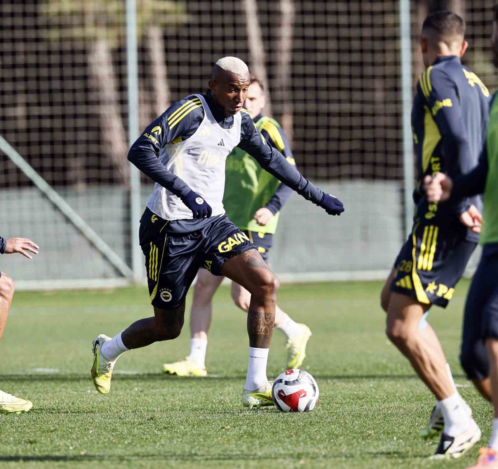 fenerbahce konyaspor maci hazirliklarini tamamladi 1 12nMBuJJ