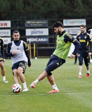 fenerbahce-konyaspor-maci-hazirliklarini-tamamladi-DYlmbJLF.jpg
