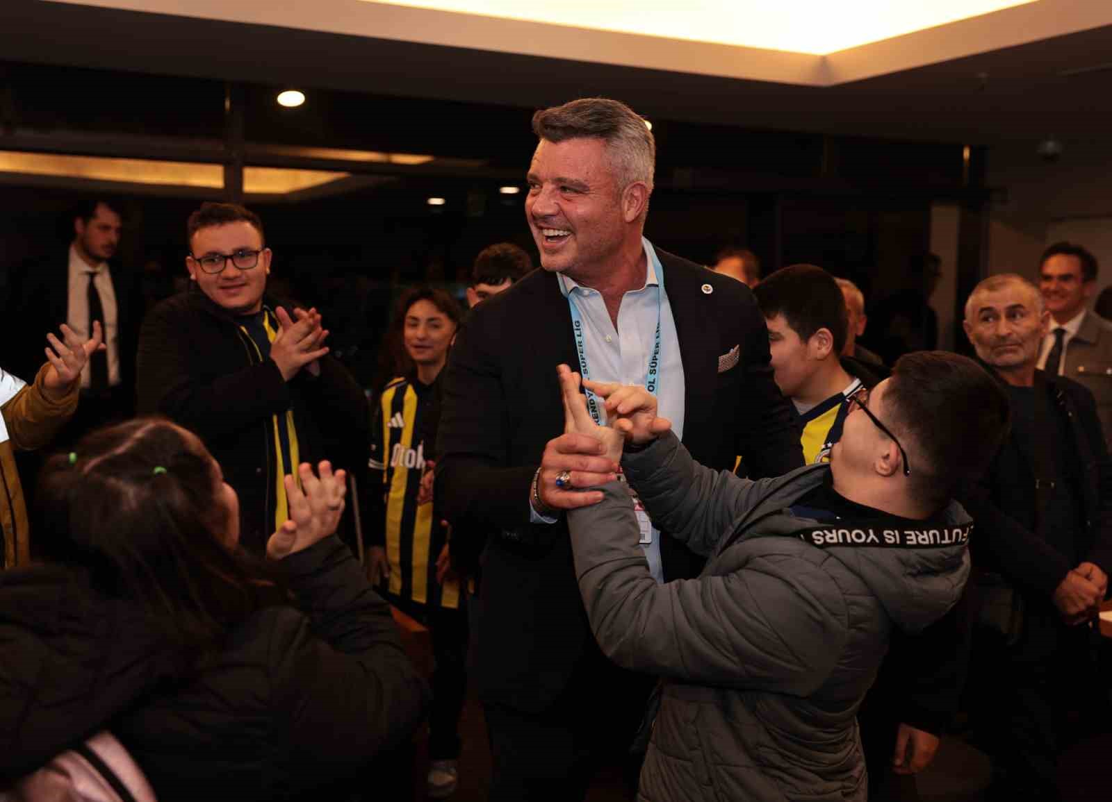 fenerbahce konyaspor macinda ozel konuklarini agirladi 2 lD4jPFNq