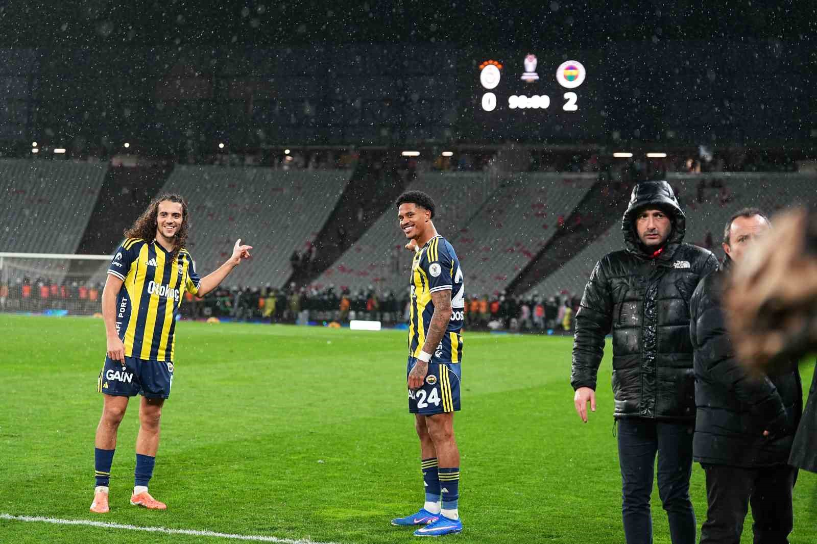 fenerbahce kupayi kaldirdi 16 tdtVTU4u
