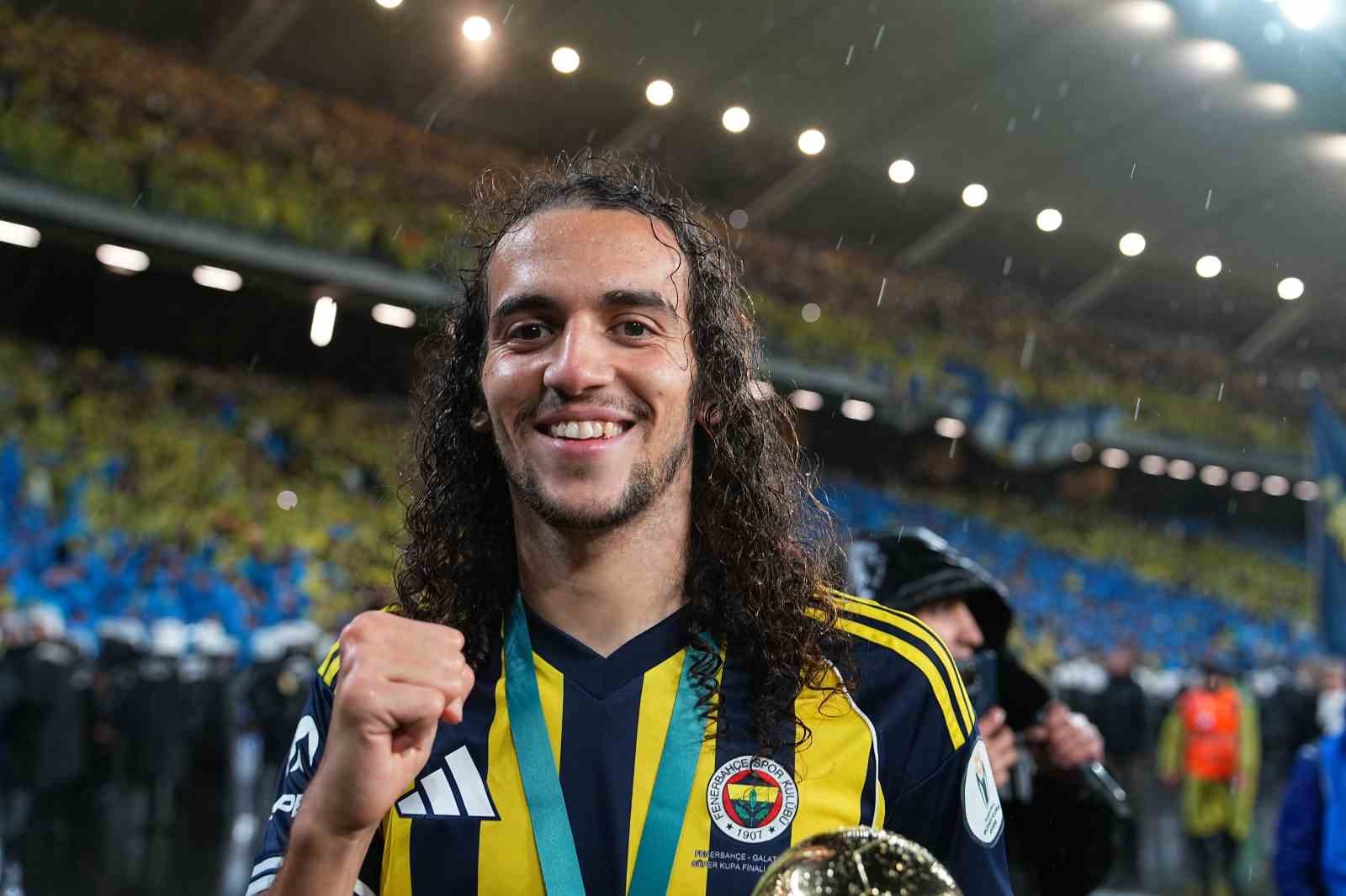 fenerbahce kupayi kaldirdi 84 OiN1rVYW