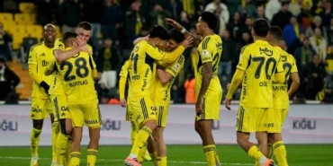 fenerbahce-ligde-16-haftayi-da-namaglup-kapatti-NF3h7EB9.jpg