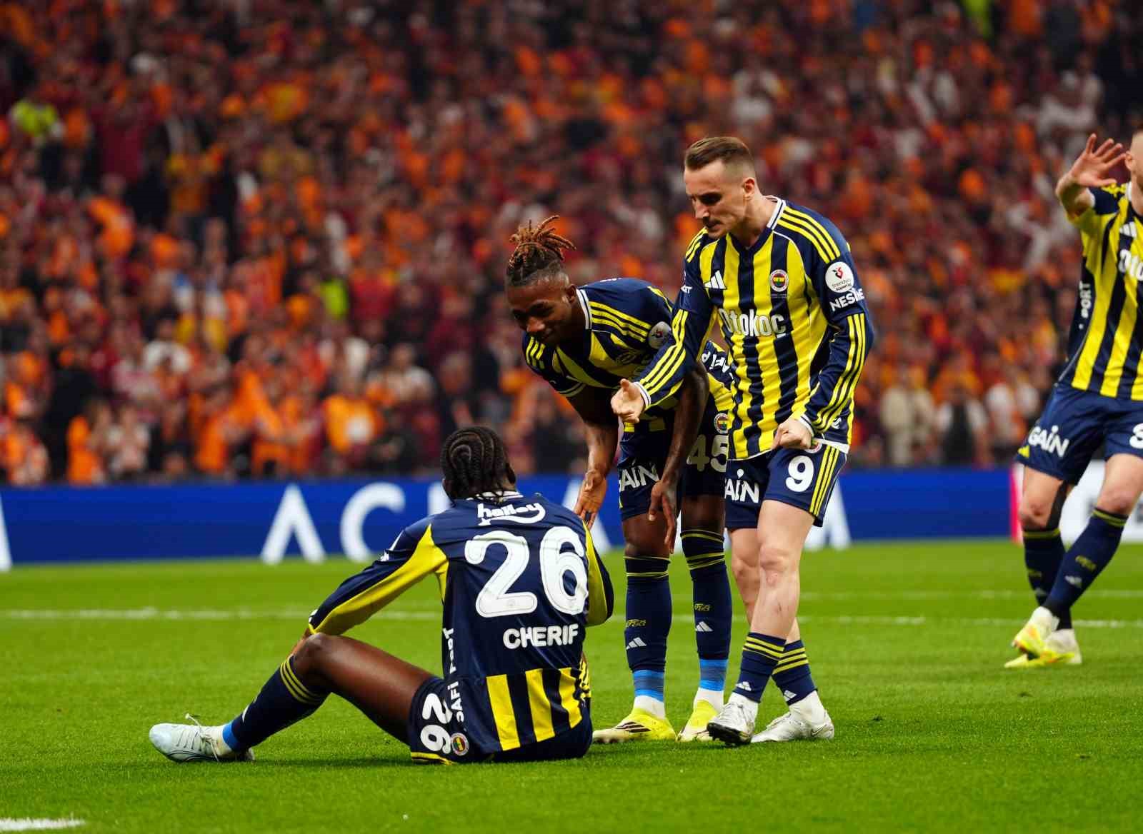 fenerbahce ligde 2 maglubiyetini aldi 0 84cZ1lg6