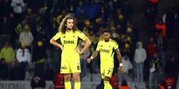 fenerbahce-ligde-4-haftada-7-puan-kaybetti-mCyKBpNF.jpg