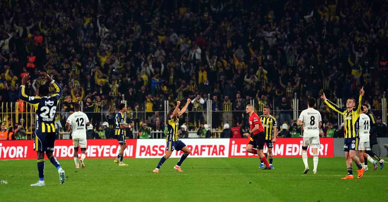 fenerbahce ligde besiktasi 2 macta da devirdi 1 YrW4HNUw