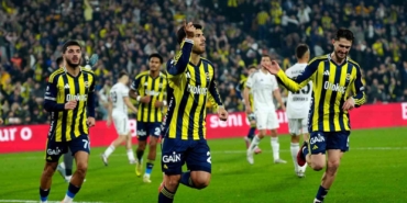 fenerbahce-ligin-son-virajina-derbi-galibiyetiyle-girmek-istiyor-xNc5ZhX5.jpg