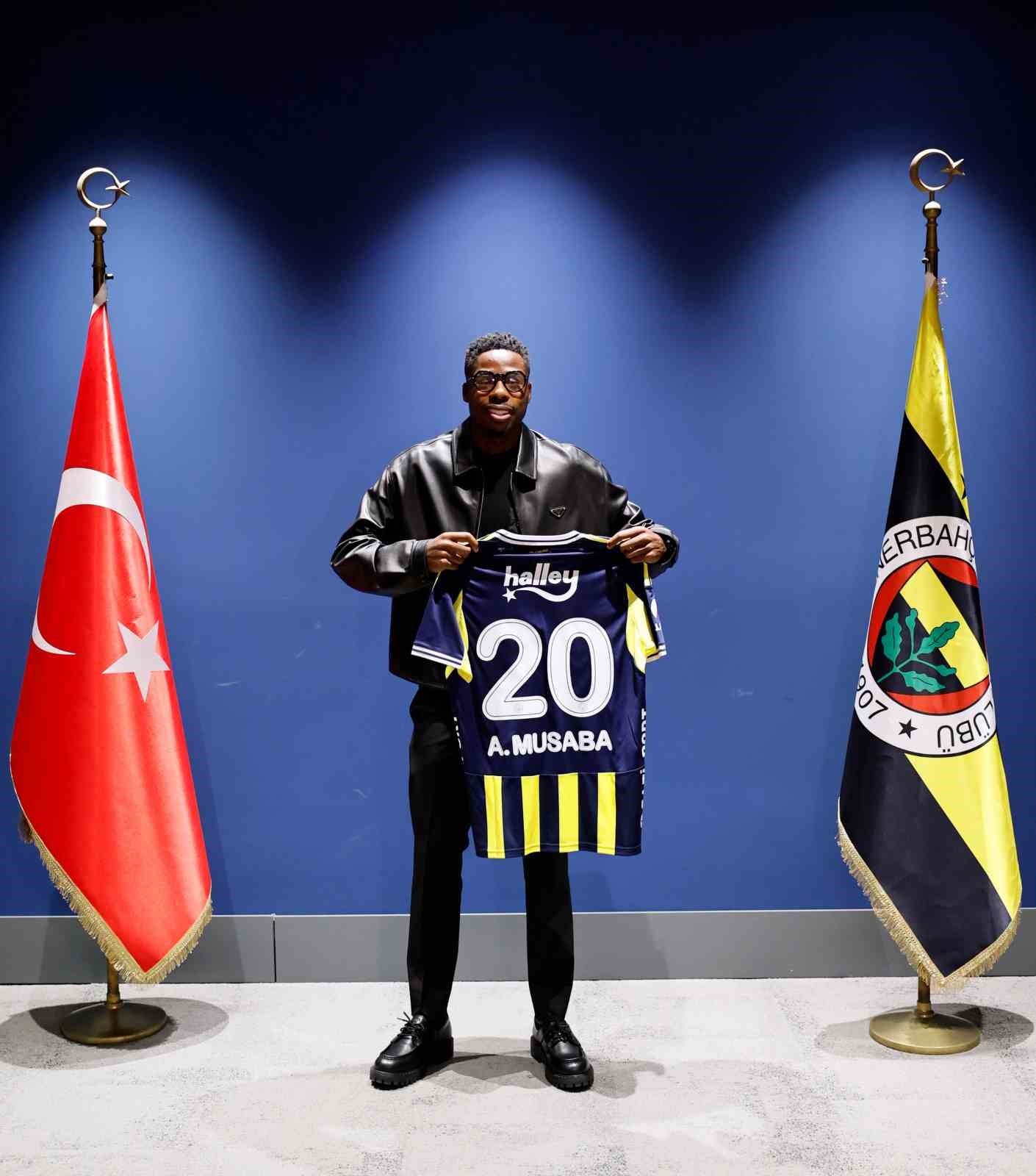 fenerbahce musabayi renklerine bagladi 2 JXMhY4z1