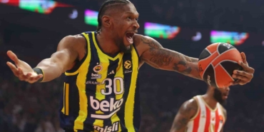 fenerbahce-nicolo-melli-ve-chris-silva-ile-sozlesme-yeniledi-Prq6n46J.jpg