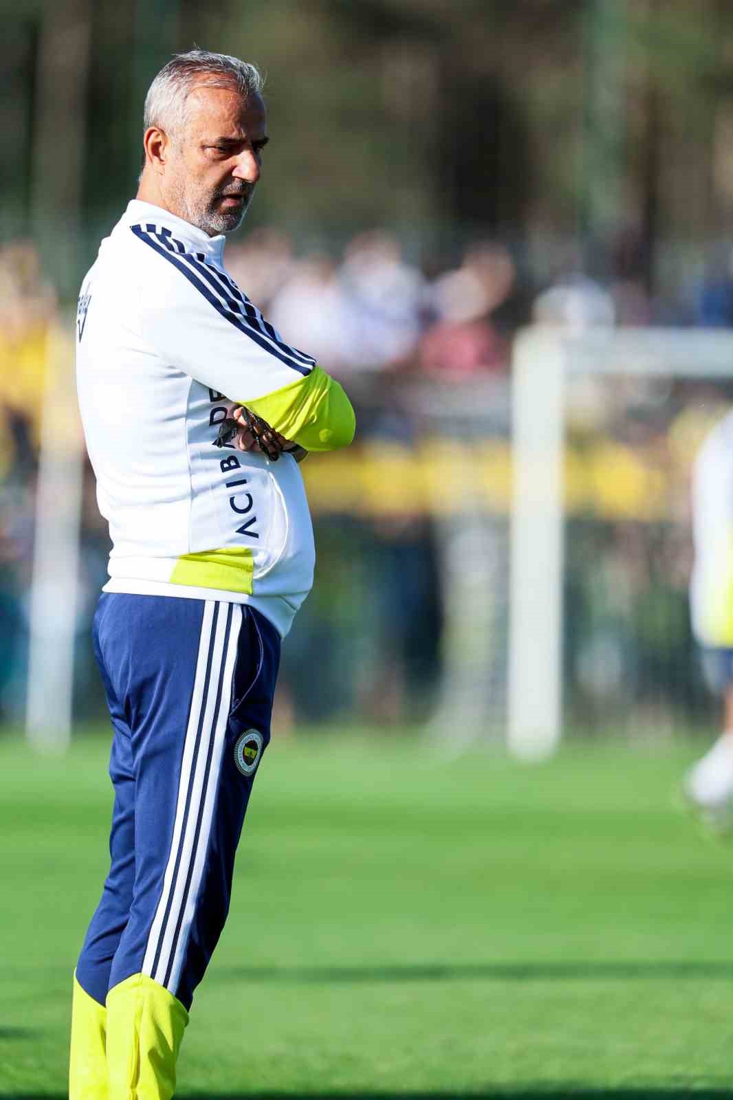 fenerbahce once salonda sonra sahada calisti 4
