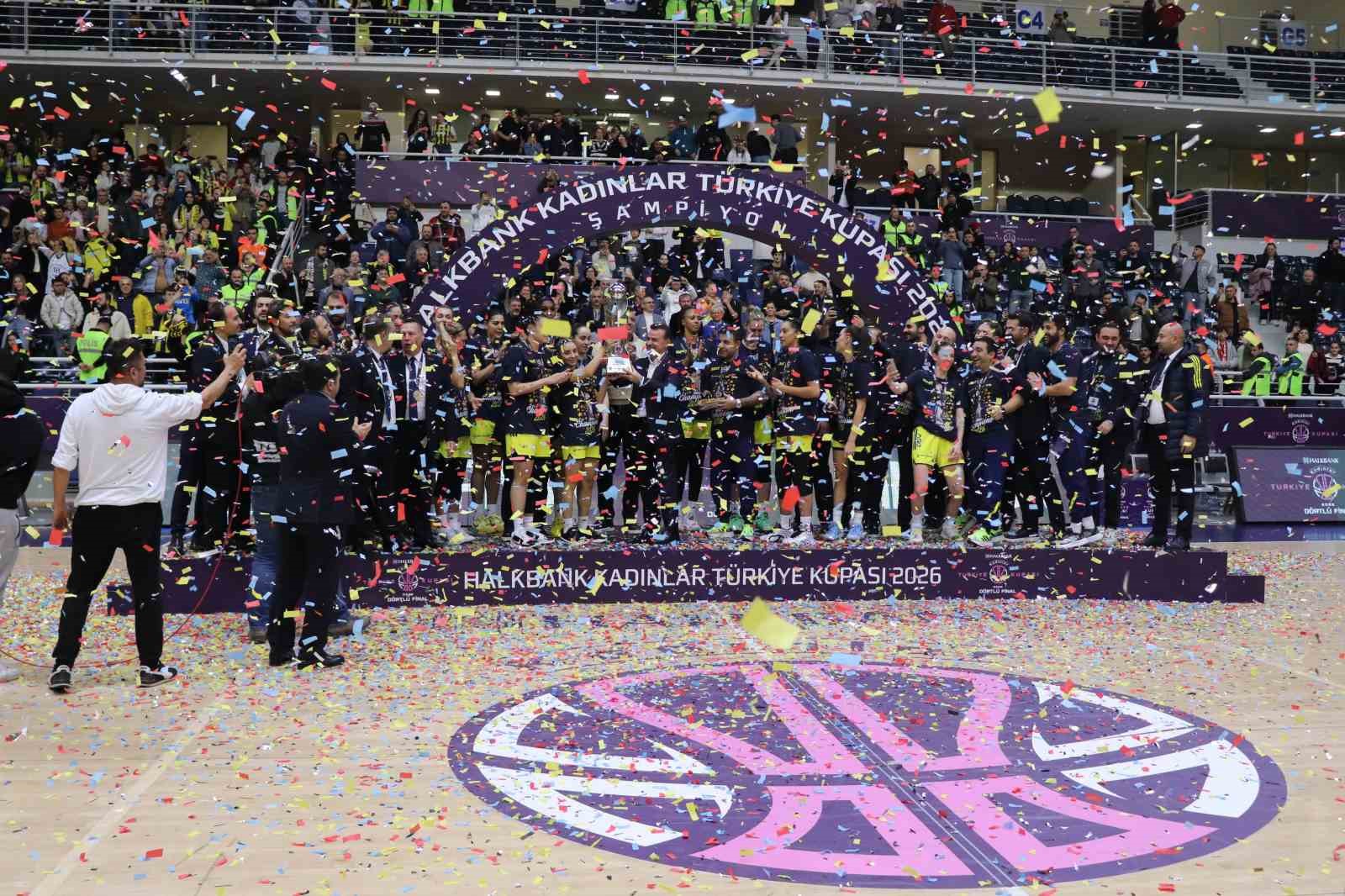 fenerbahce opet halkbank kadinlar turkiye kupasinin sahibi oldu 1 M6ACDuM7