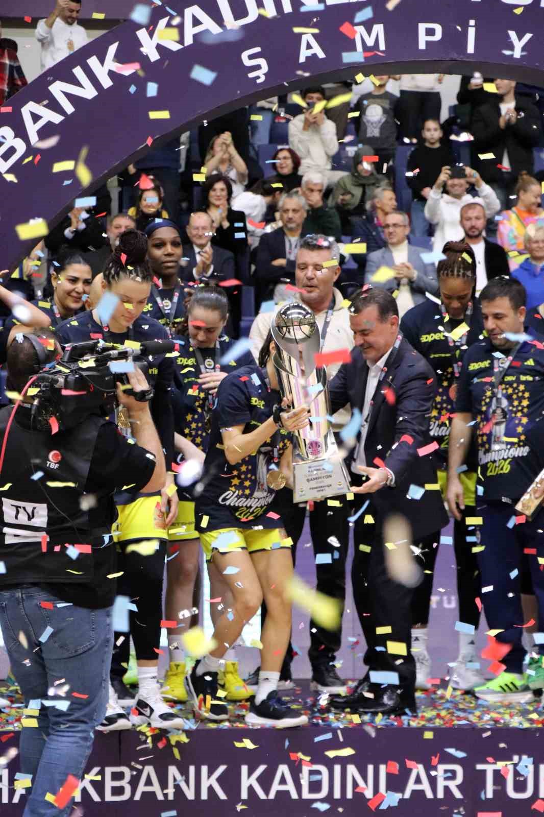fenerbahce opet halkbank kadinlar turkiye kupasinin sahibi oldu 12 jTgduEId