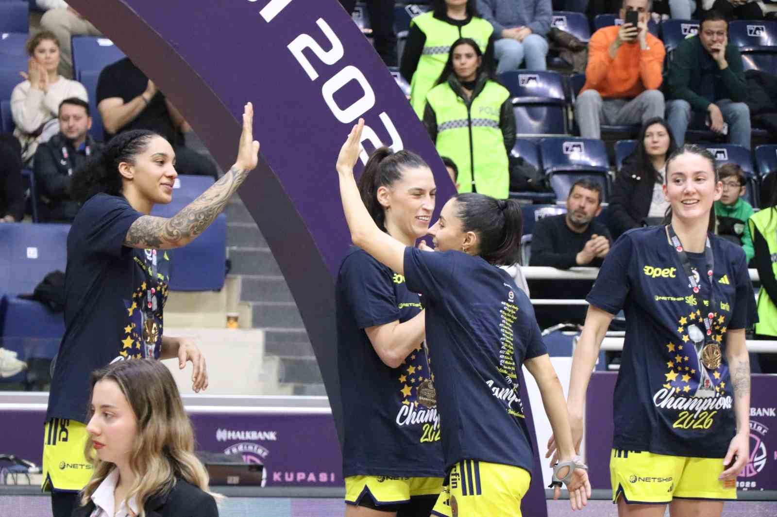 fenerbahce opet halkbank kadinlar turkiye kupasinin sahibi oldu 3