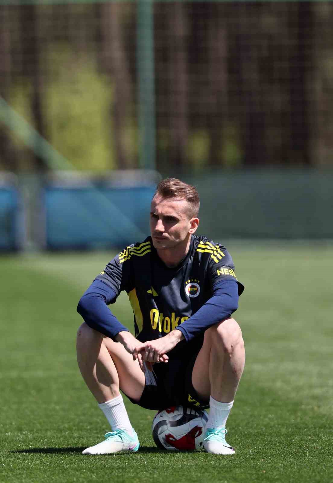 Fenerbahçe, RAMS Başakşehir maçı hazırlıklarına devam etti 11 fenerbahce rams basaksehir maci hazirliklarina devam etti 7 bwFT2Bz2