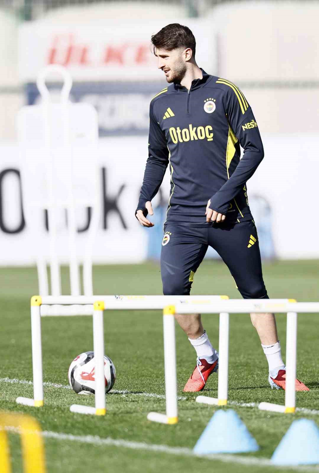 fenerbahce rams basaksehir macinin hazirliklarina basladi 2 XXtDyRtZ