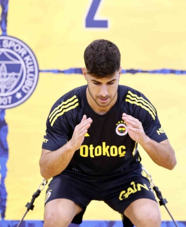 fenerbahce-salonda-calisti-jptGE1yH.jpg