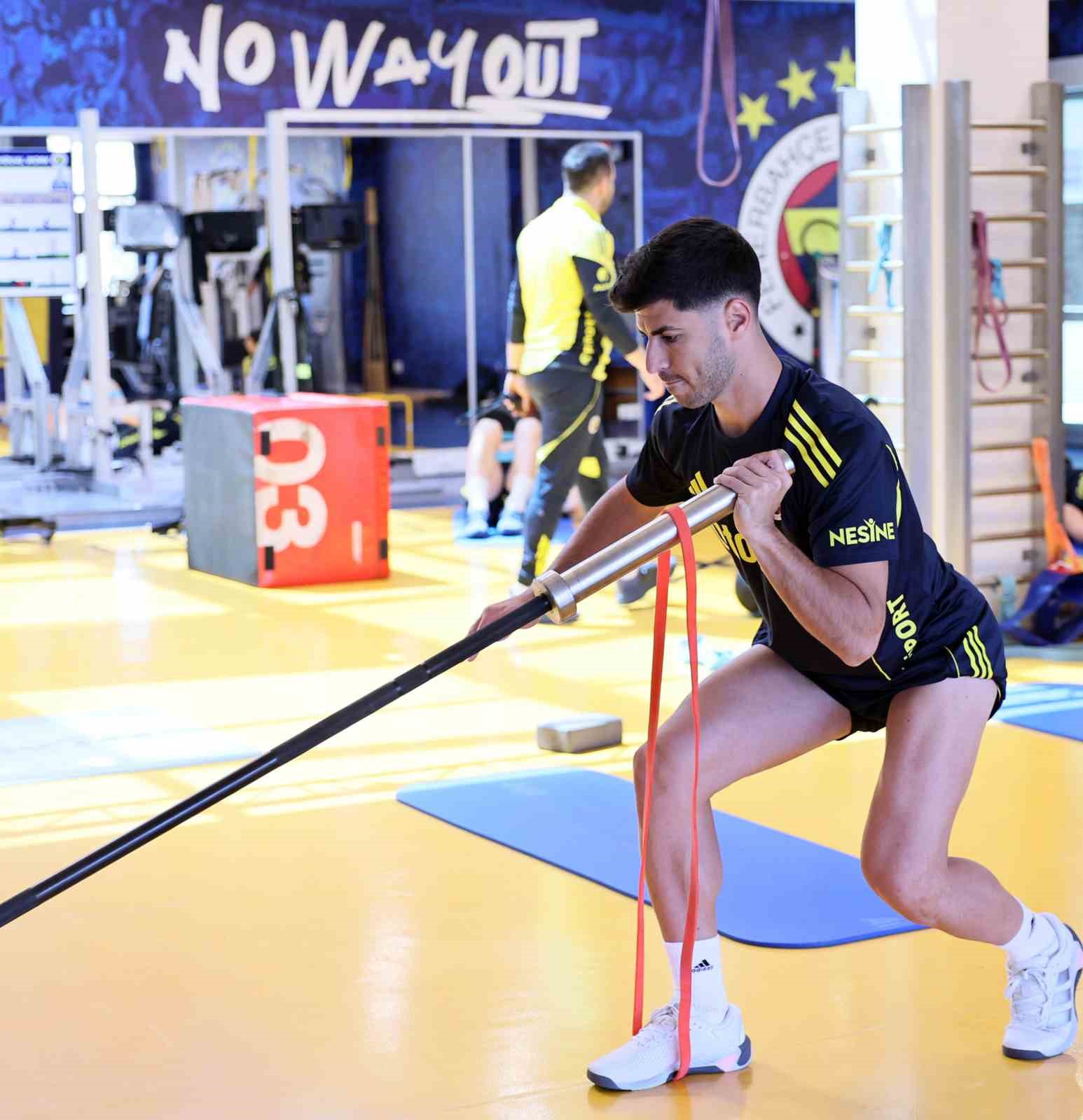 Fenerbahçe, salonda kuvvet çalıştı 5 fenerbahce salonda kuvvet calisti 1 caiqP4W1