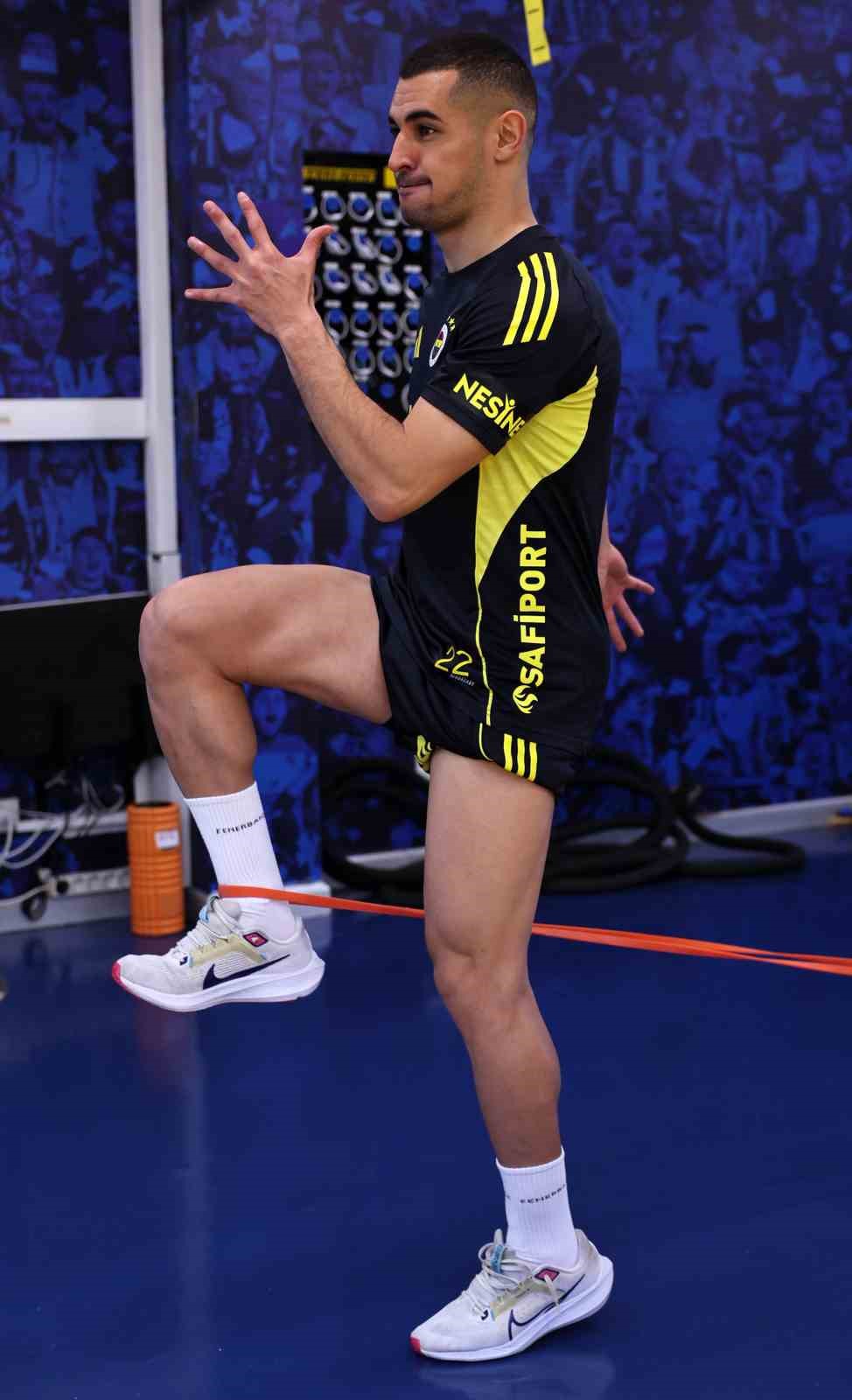 Fenerbahçe, salonda kuvvet çalıştı 7 fenerbahce salonda kuvvet calisti 3