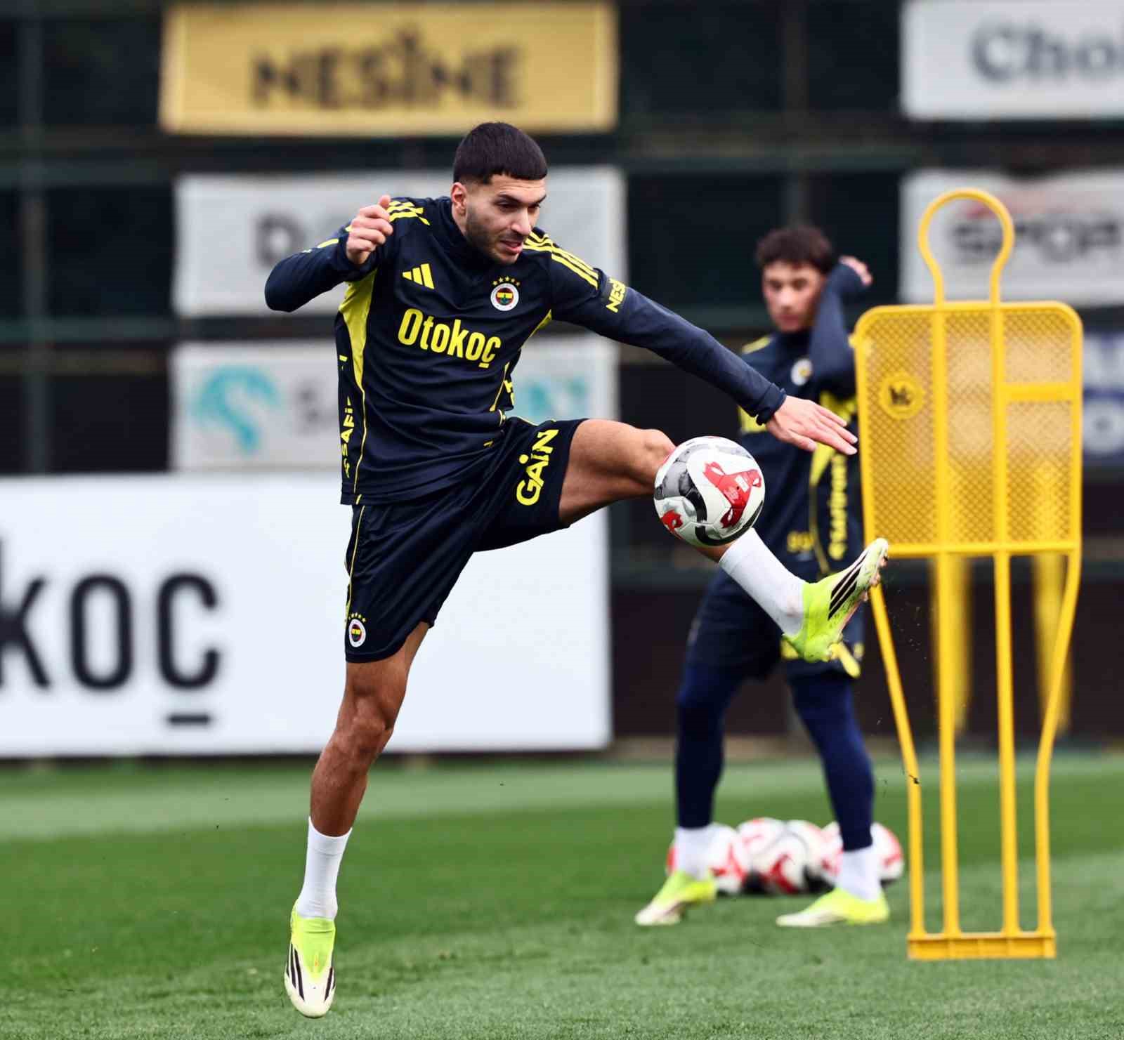 fenerbahce samsunspor maci hazirliklarina basladi 1 luZtgkbw