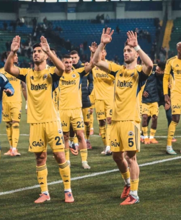 fenerbahce-son-2-deplasmanda-2-0-geriden-gelerek-kazandi-niinw3WB.jpg
