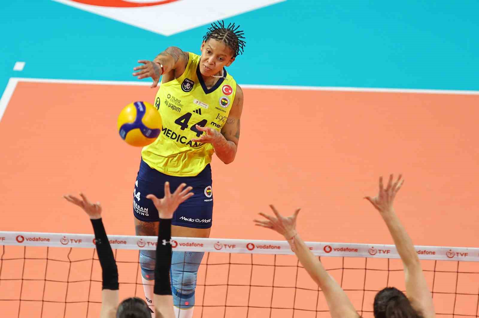 fenerbahce sultanlar liginde finalde 4 7XznkJlG