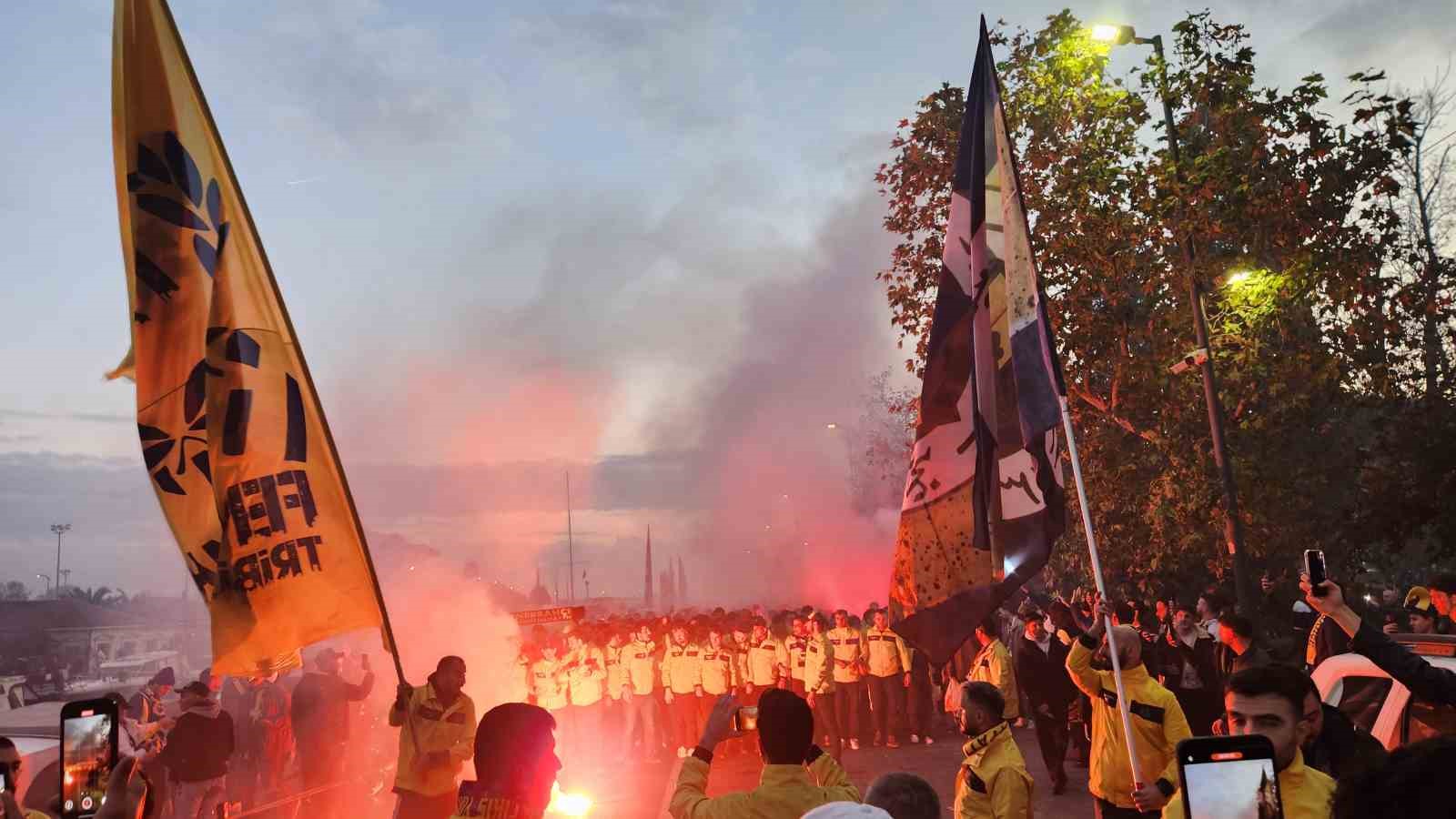 fenerbahce taraftarindan derbiye yogun ilgi 0 6iwuIZjS