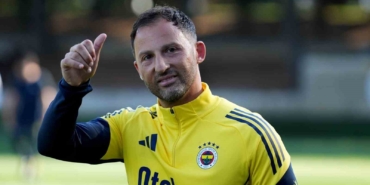 fenerbahce-tedesco-ile-devam-karari-aldi-yRtlcw1D.jpg