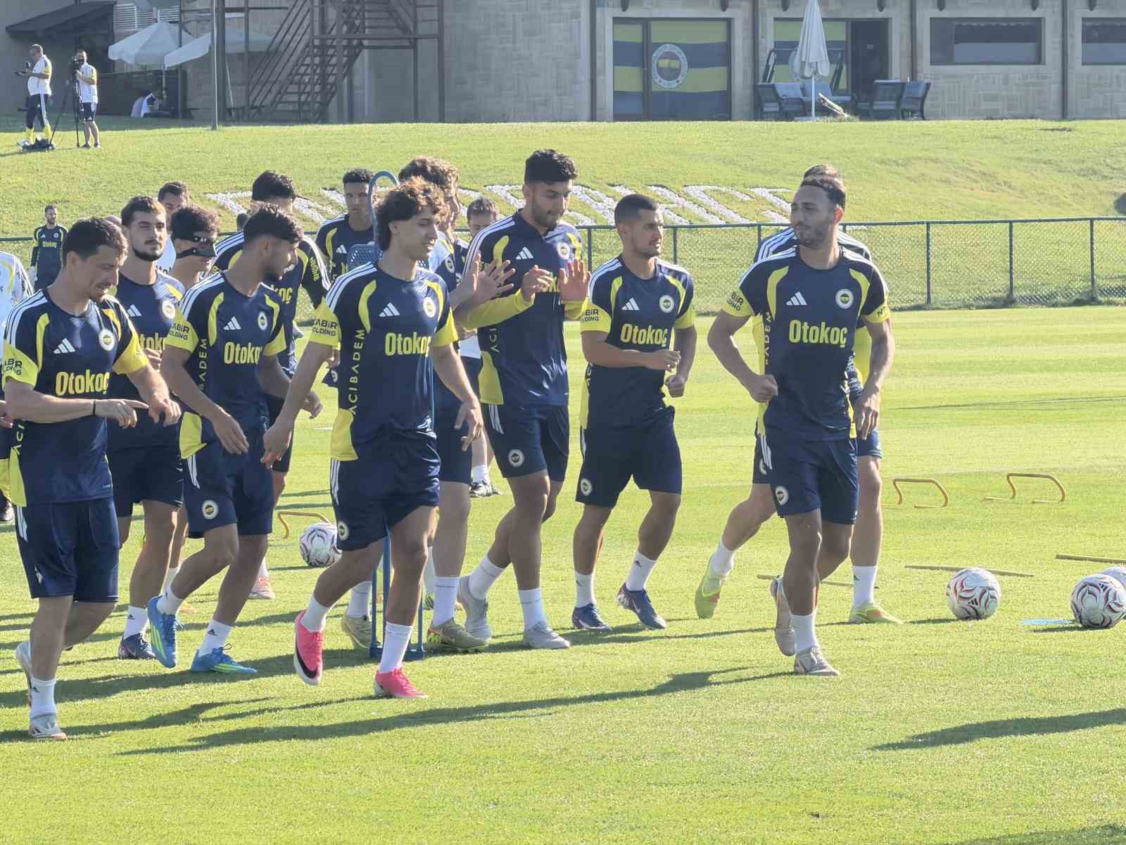 fenerbahce topuk yaylasinda calismalarini surduruyor 0 OK9Eiz7Z