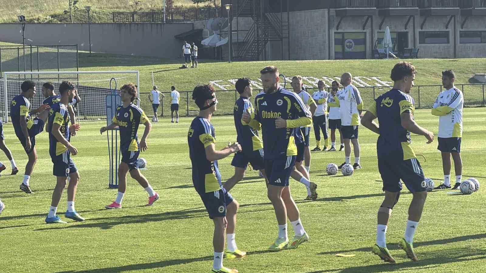 fenerbahce topuk yaylasinda calismalarini surduruyor 3 V5kKwGw5