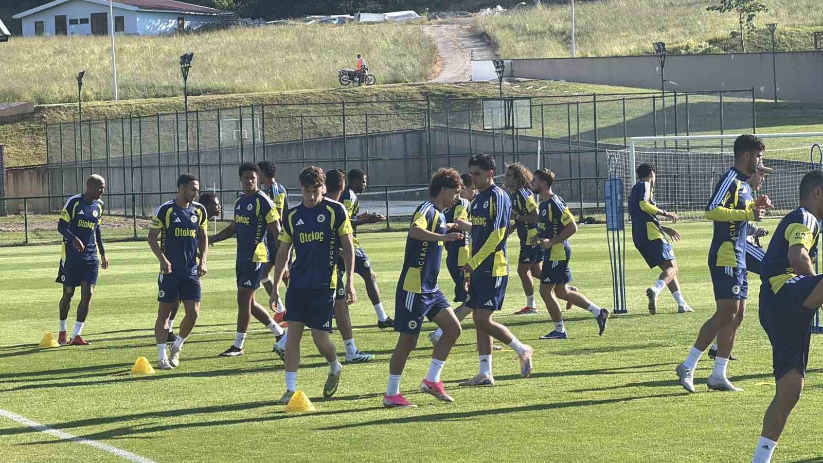 fenerbahce topuk yaylasinda calismalarini surduruyor 4 vbhEnX7a