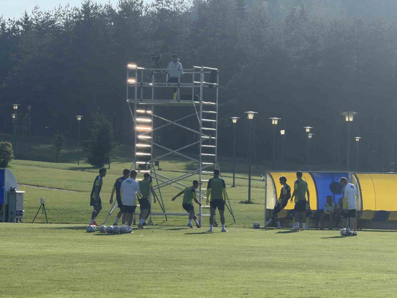 fenerbahce topuk yaylasinda calismalarini surduruyor 7 XlYgvEEI