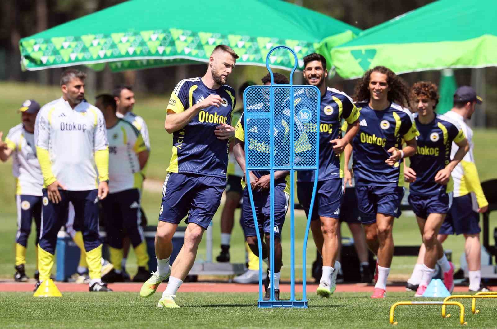 fenerbahce topuk yaylasinda hazirliklarini surduruyor 6 Ttjdpw4G