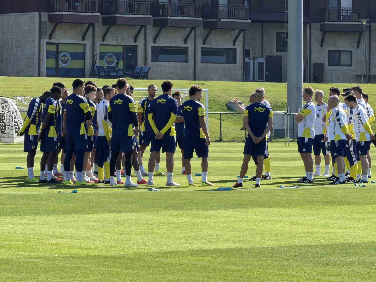 fenerbahce topuk yaylasindaki ilk antrenmanini yapti 1 7jOna738