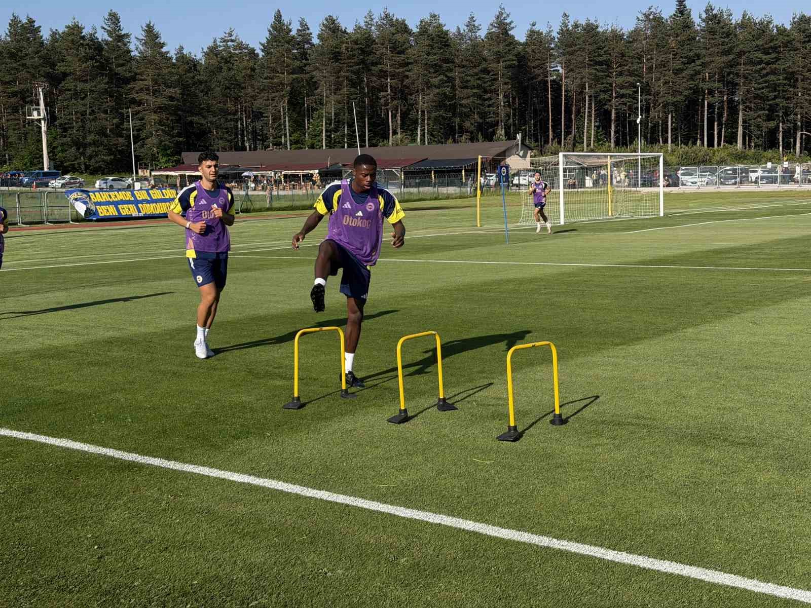 fenerbahce topuk yaylasindaki ilk antrenmanini yapti 16 OVEJHsY8