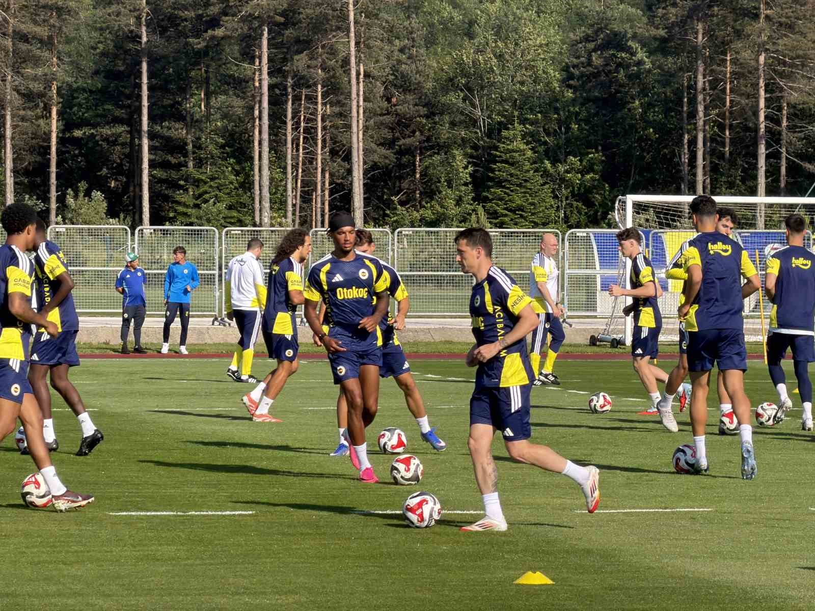fenerbahce topuk yaylasindaki ilk antrenmanini yapti 9 3Vjyvd2q