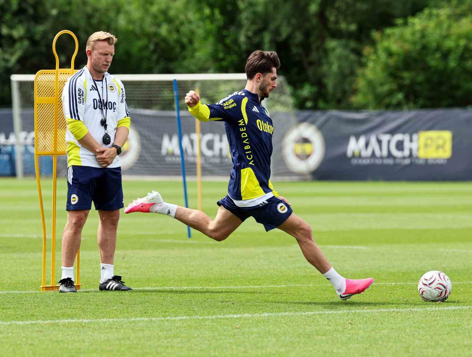 Fenerbahçe yeni sezon hazırlıklarına devam ediyor 4 fenerbahce yeni sezon hazirliklarina devam ediyor 0 fH6YwTyA